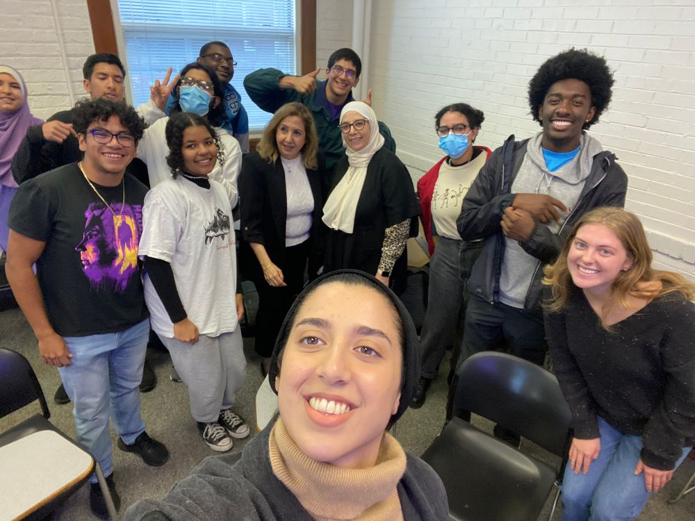 group picture arabic language table